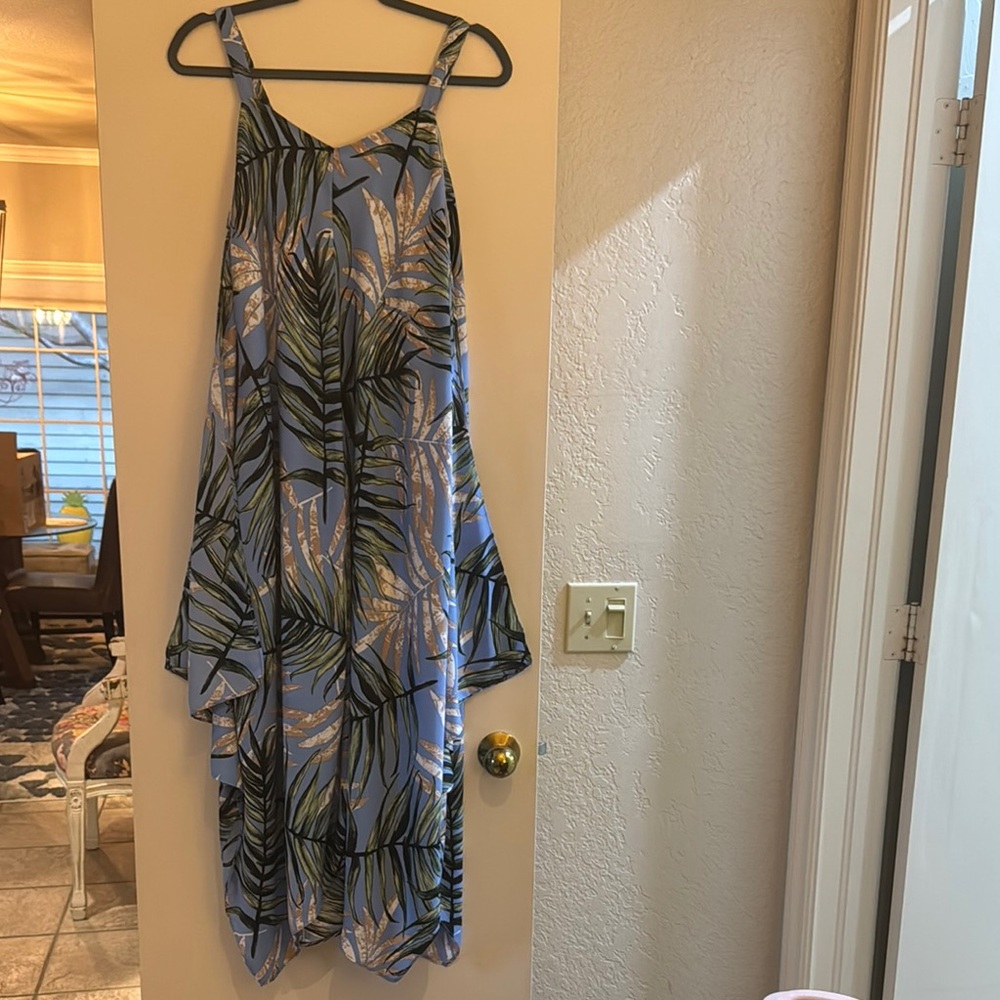 Alchemy Thread- Blue Leaf Print Maxi Dress- size small